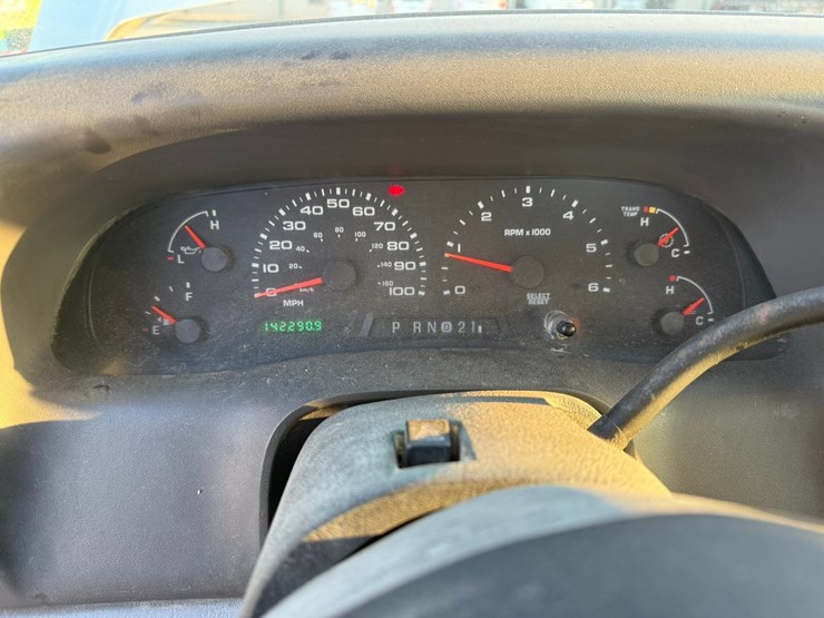 2003-freightliner-fld120-image-130