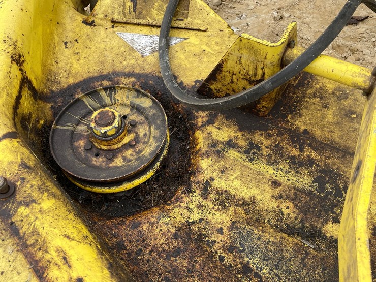 john-deere-318-image-36