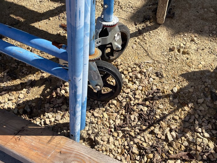 #3031-•-(4)-5'-scaffolding-sections-image-15