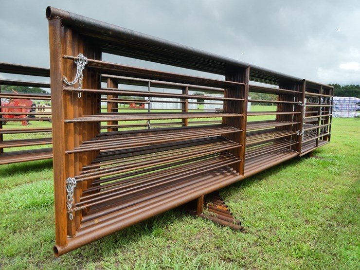 (10)-24'-free-standing-panels-image-2