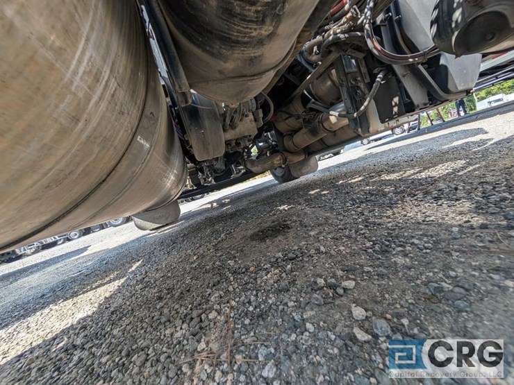 2014-peterbilt-386-image-32