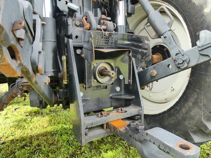 new-holland-ts115a-image-7
