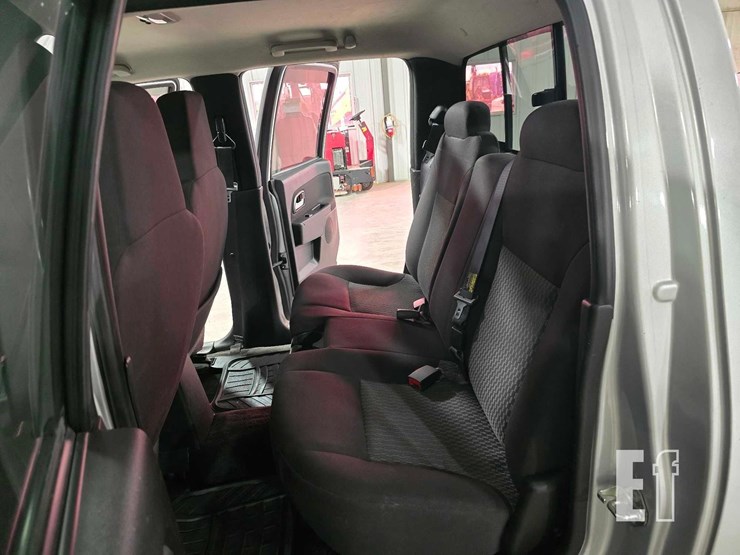 2012-chevrolet-colorado-image-10