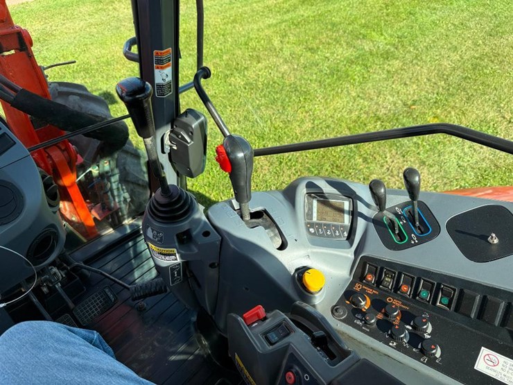 kubota-m135gx-image-46