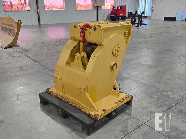 caterpillar-d3k2-image-1