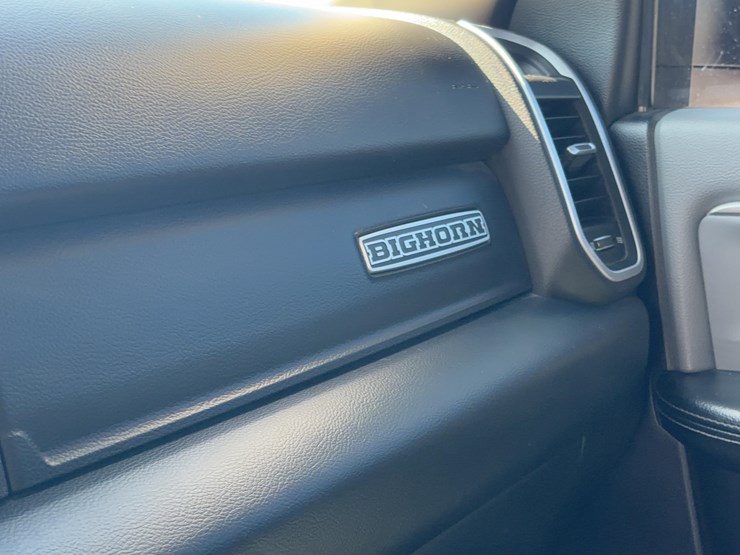 2019-dodge-2500-image-27