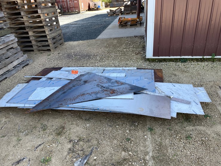 #3007-•-pallet-of-misc.-metal-pieces-image-2