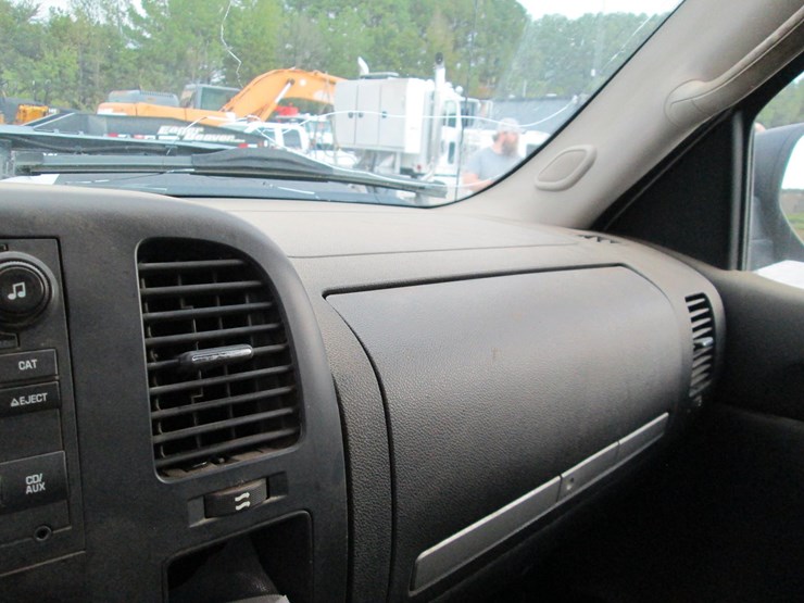 2007-chevrolet-2500hd-image-33