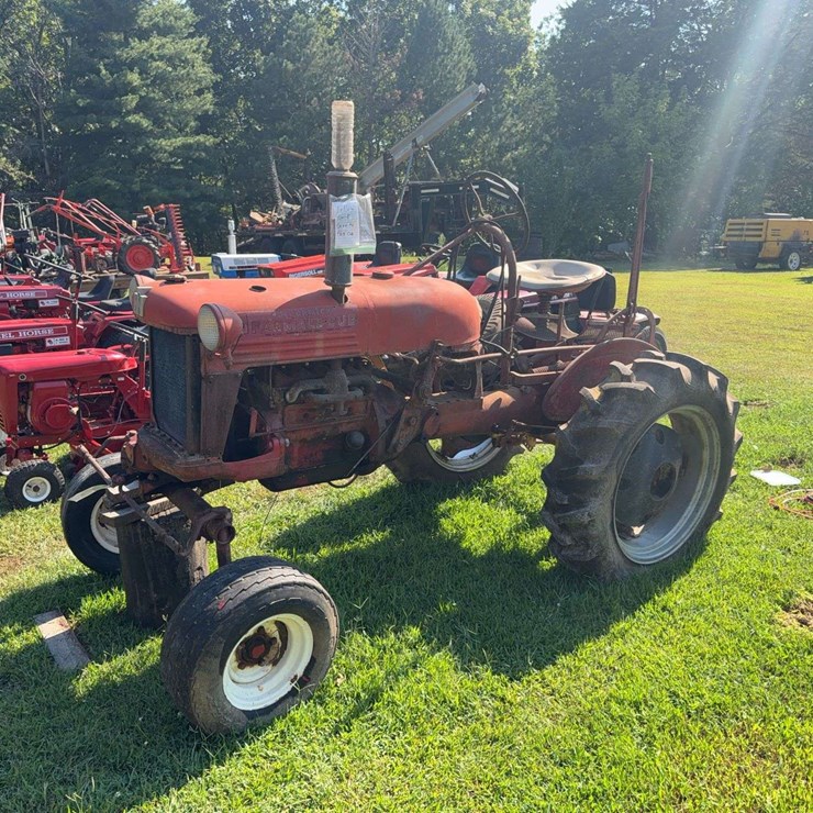 Farmall Cub
