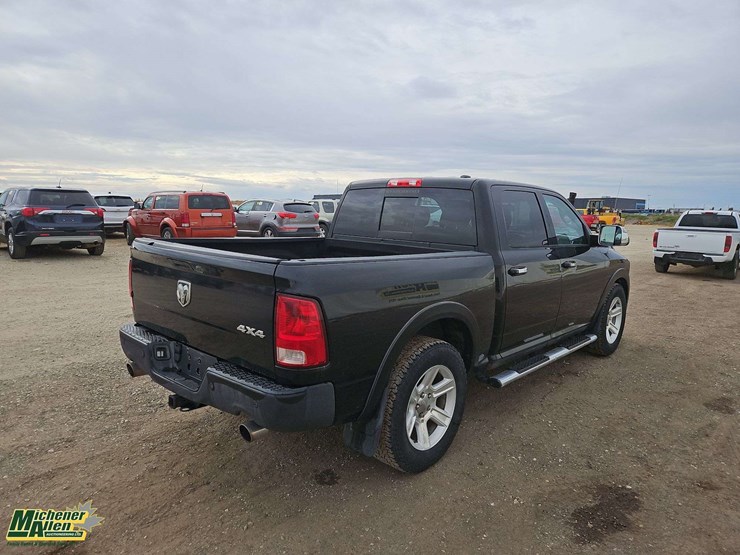 2012-dodge-1500-image-4