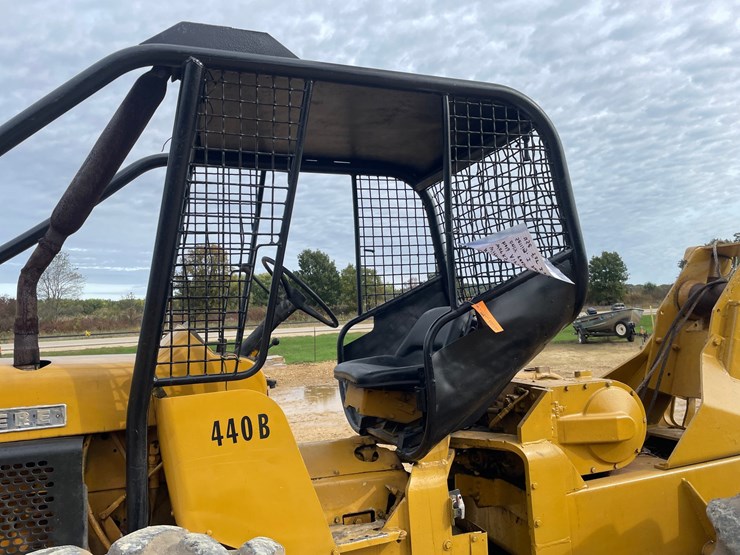 deere-440b-image-22