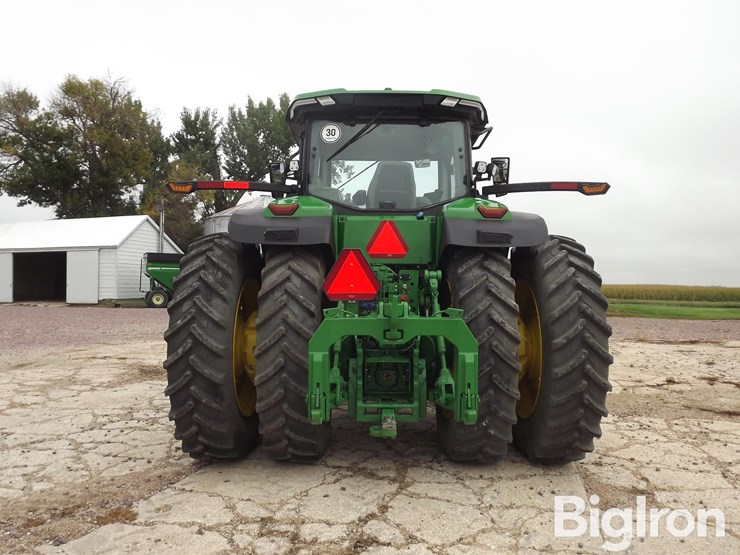 2023-john-deere-8r-370-image-6