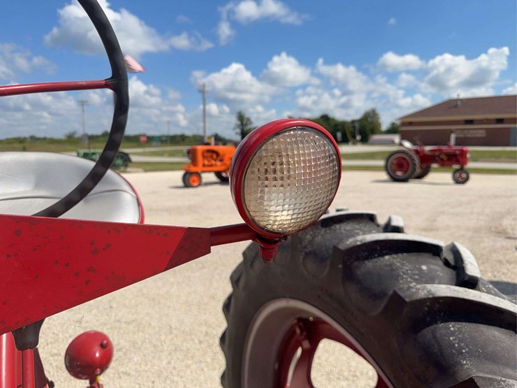 farmall-h-image-32