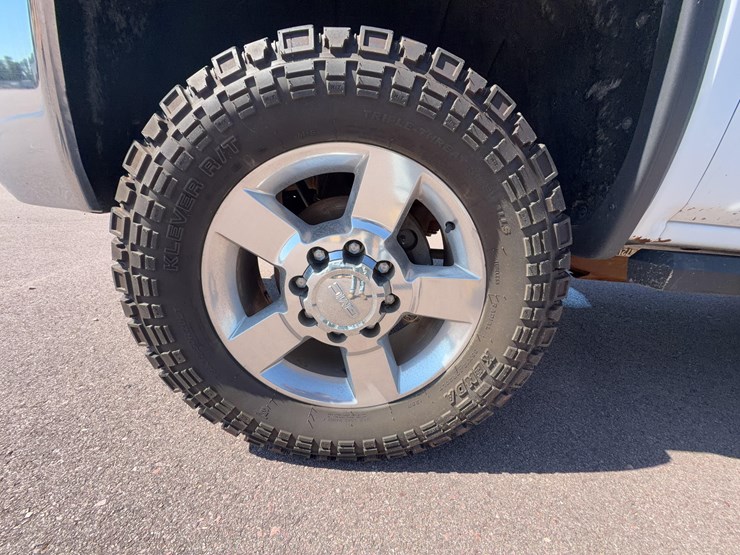 2019-gmc-sierra-2500-image-8