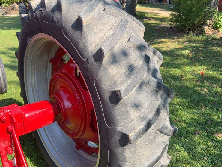 1953-farmall-super-m-image-22