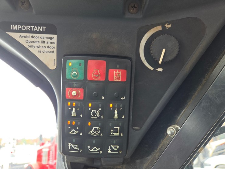 deere-333g-image-46