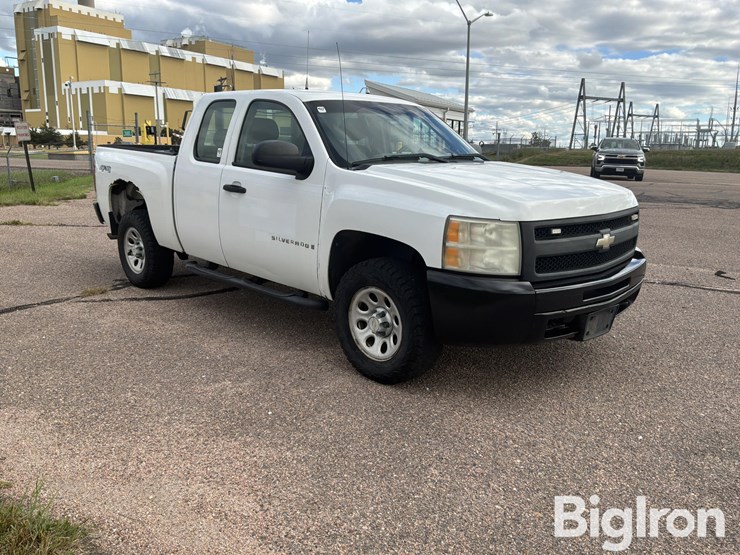 2009-chevrolet-silverado-1500-image-3