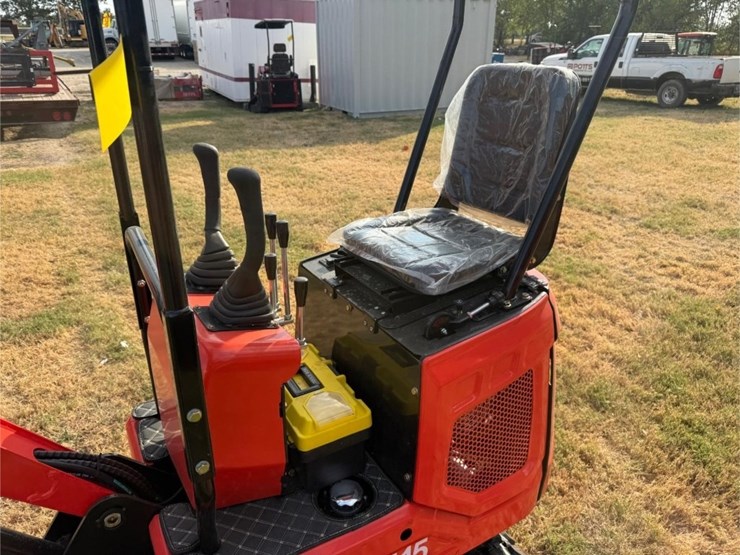 2026-me15-gas-mini-excavator-image-4