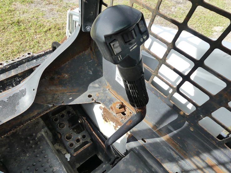 2018-bobcat-t450-image-15