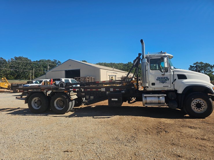 2007-mack-cl713-image-21