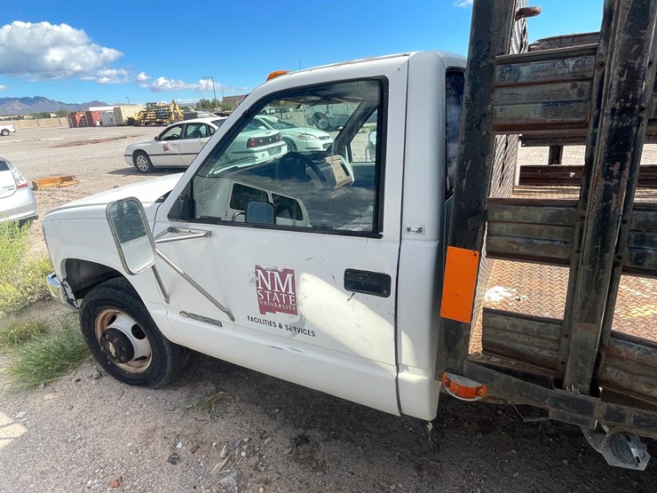 #2773-•-1991-chevrolet-stake-truck-(has-nm-title)(offsite-at-nmsu)-image-11