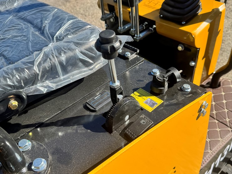 2026-unused-h13r-mini-excavator-image-9
