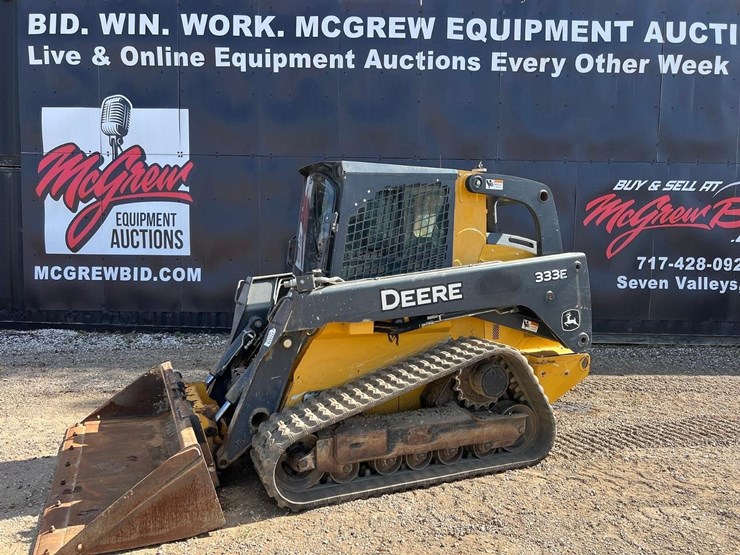 2016-deere-333e-image-1