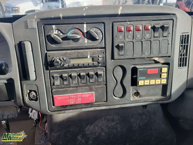 2007-international-durastar-4200-image-21