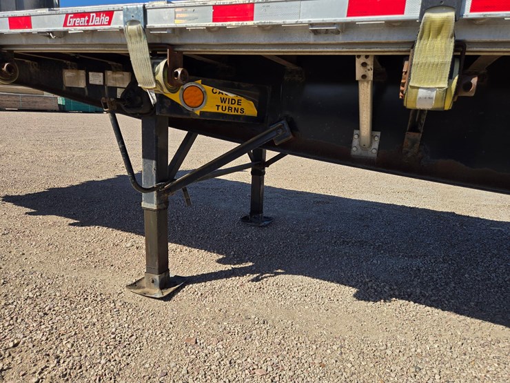 2013-great-dane-flatbed-image-19