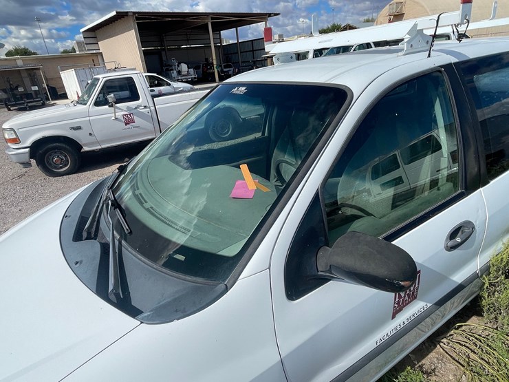 #2774-•-2001-ford-aerostar-van-(has-nm-title)(offsite-at-nmsu)-image-10