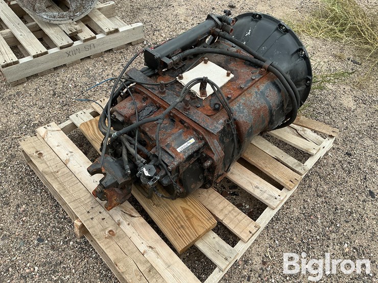 peterbilt-387-image-5
