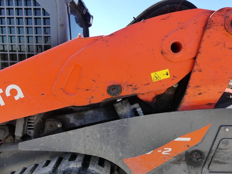 kubota-svl97-2-image-7