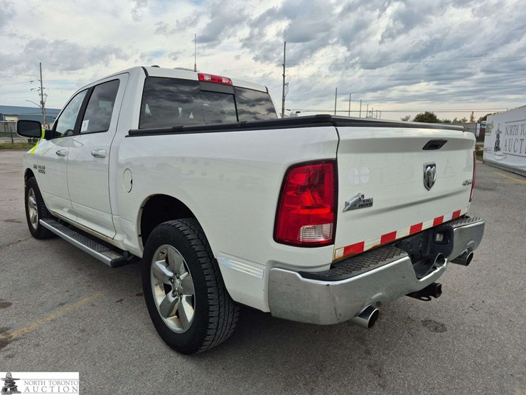 2014-dodge-1500-image-7