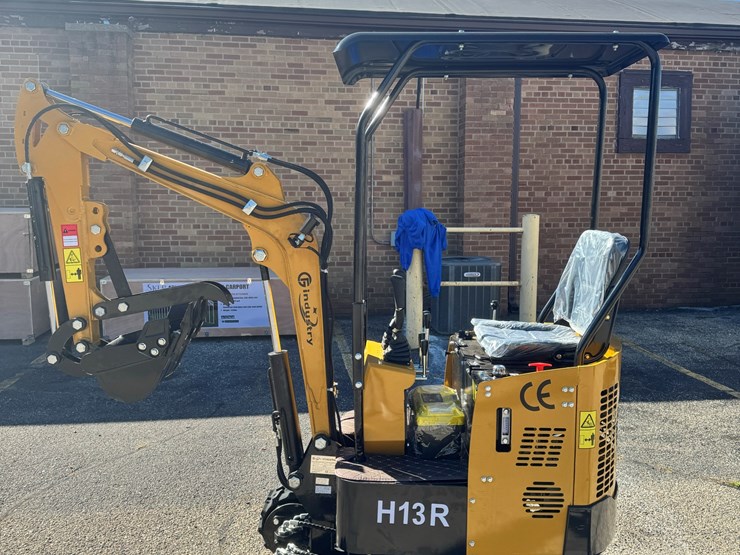 2026-unused-h13r-mini-excavator-image-2
