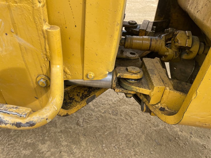 deere-440b-image-26