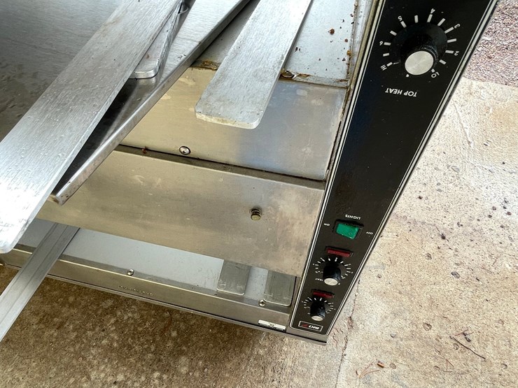 #4677-•-commercial-heated-holding-cabinet-image-7
