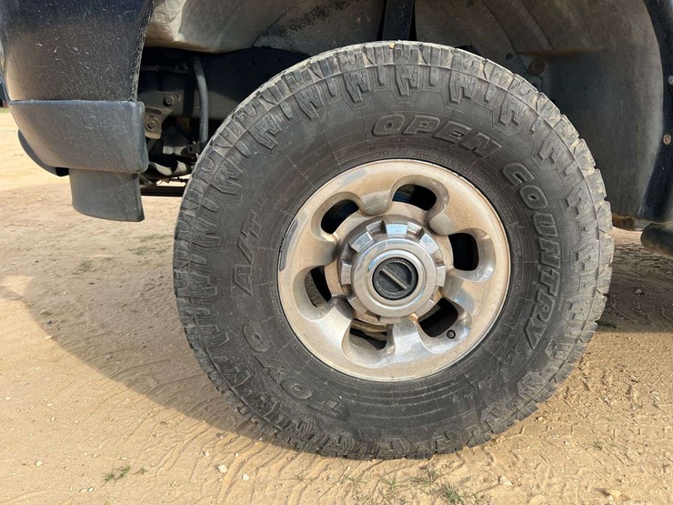 2004-ford-excursion-limited-image-35