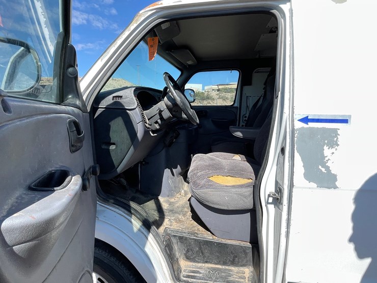 #2753-•-2000-dodge-ram-(title-in-delay)-image-30