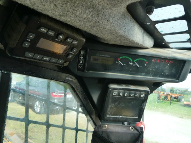 deere-333g-image-17
