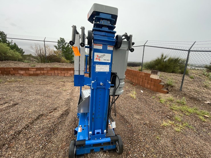 #4647-•-upright-25'-personnel-lift-image-27