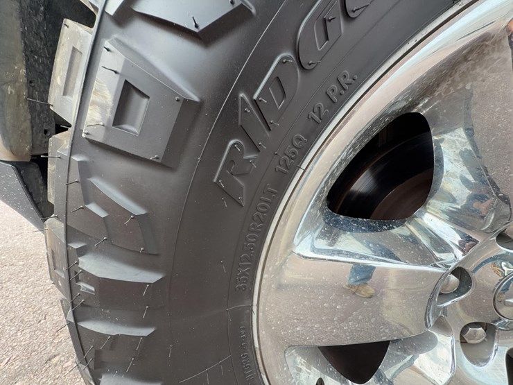 2014-dodge-1500-image-11