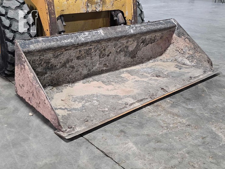 2012-caterpillar-252b3-image-10