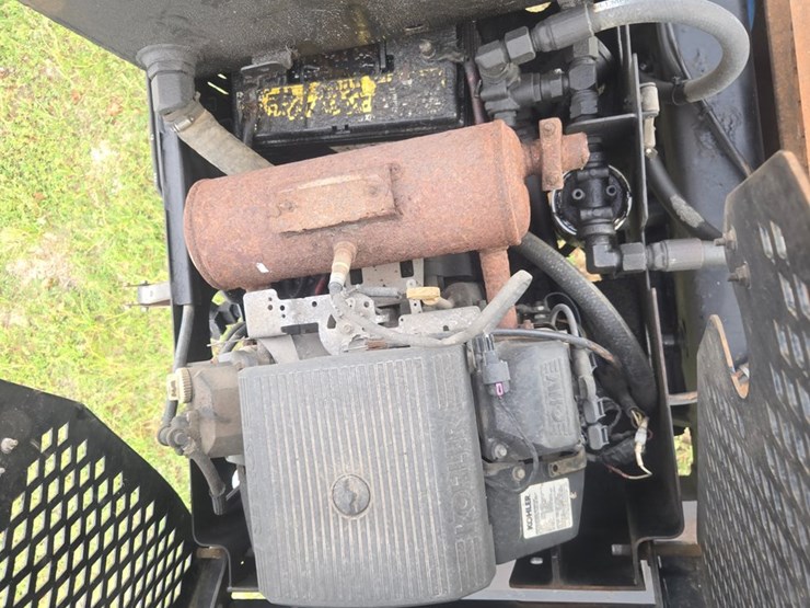 2010-landoll-440-image-38