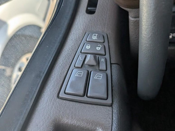 2017-volvo-vnl-t/a-day-cab,-volvo-engine-d13-425-h.p.,-odometer-reading-(miles)-823485,-volvo-i-image-22