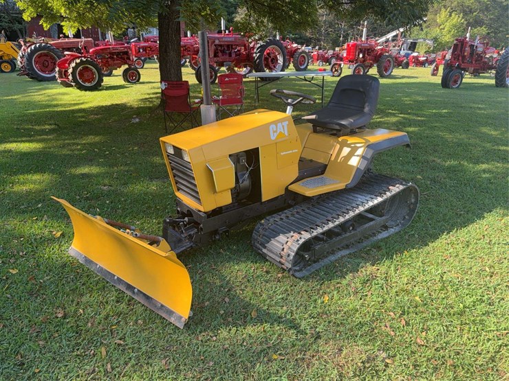 custom-deitz-allis-“cat”-dozer-image-1