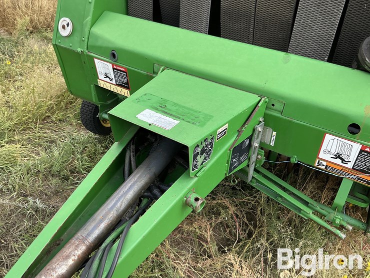 2001-john-deere-567-image-11
