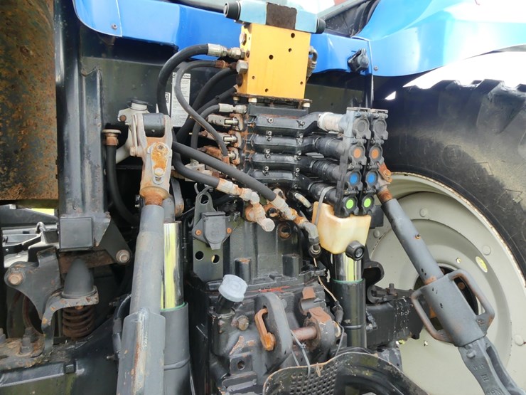 new-holland-ts115a-image-6