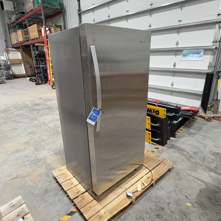 Whirlpool Stand Up Refridgerator