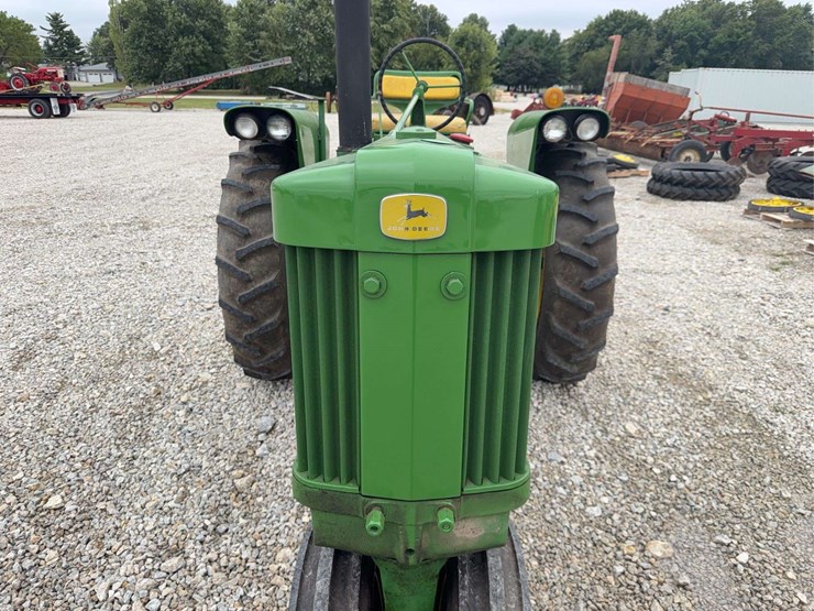 1957-john-deere-520-image-9