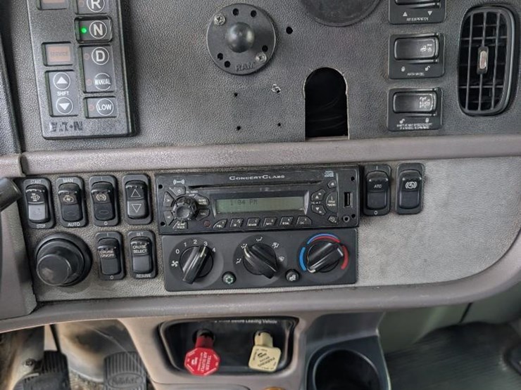 2014-peterbilt-386-image-20